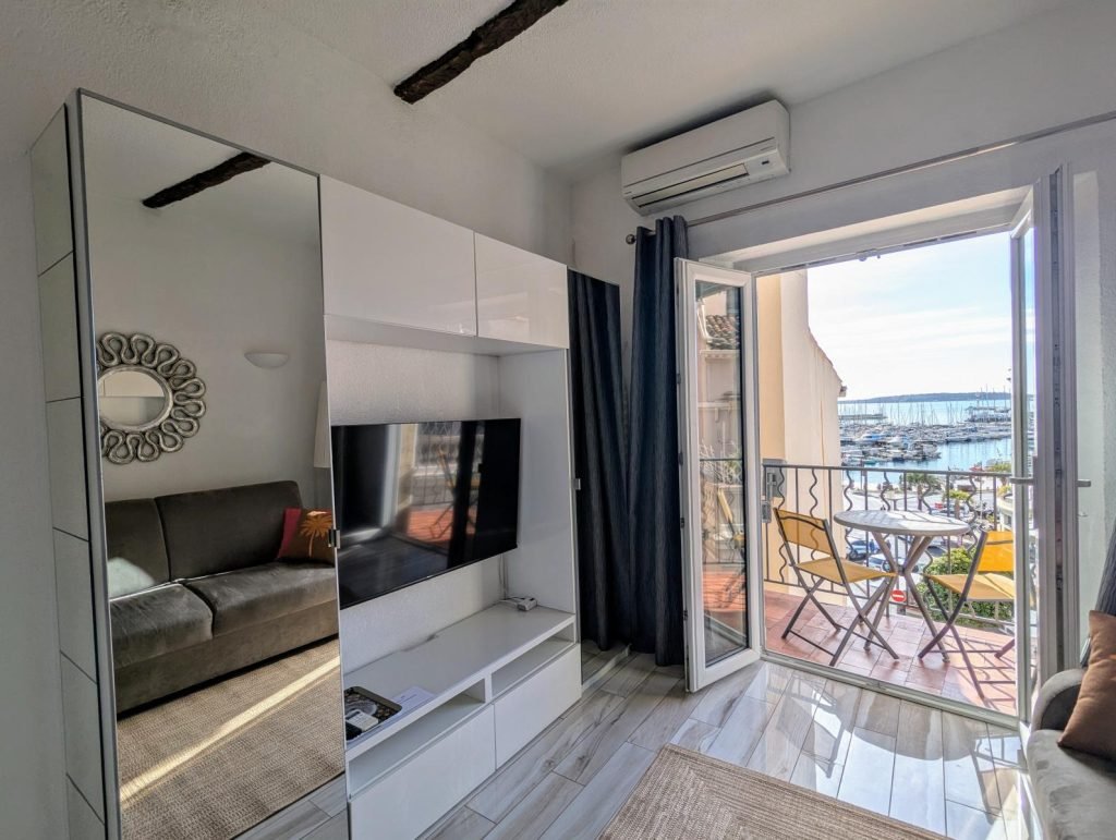 Marina view apartment — gallery image 8